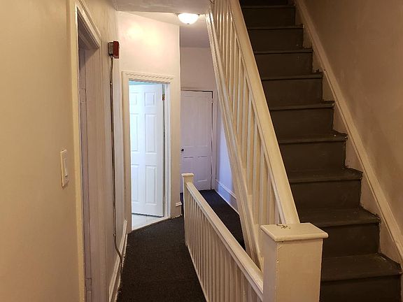 4th image of 3-616 South St APT 3