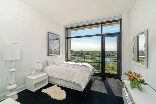 Rented by Compass | media 9
