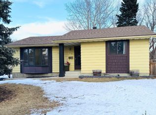 55 Melrose Cres, Strathcona County, AB T8A 3V2