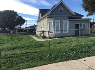 1127 Dolores St, Bakersfield, CA 93305