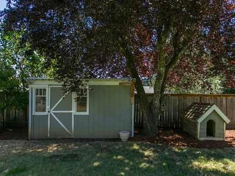 6053 Fernbrook St — Photo 15