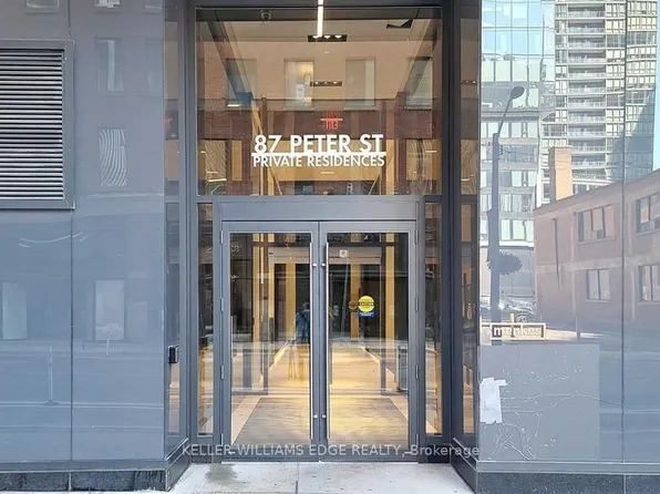 87 Peter St Unit 1901, Toronto, ON M5V 2G4