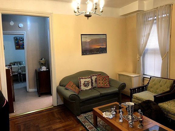 3rd image of 550 Fort Washington Ave APT 1C
