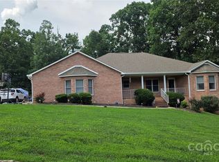 110 Pineburr Ave SW, Valdese, NC 28690