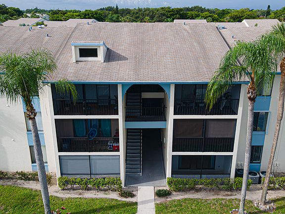 2nd image of 1106 Green Pine Boulevard #D1