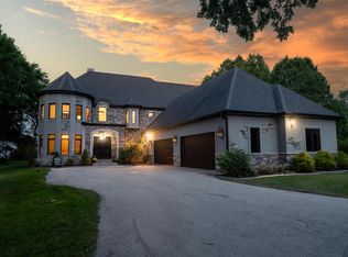 12420 N Lake Shore Dr, Mequon, WI 53092