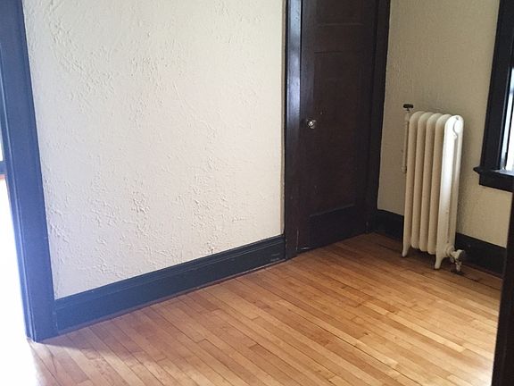2nd image of 2628 N Stowell Ave APT 3