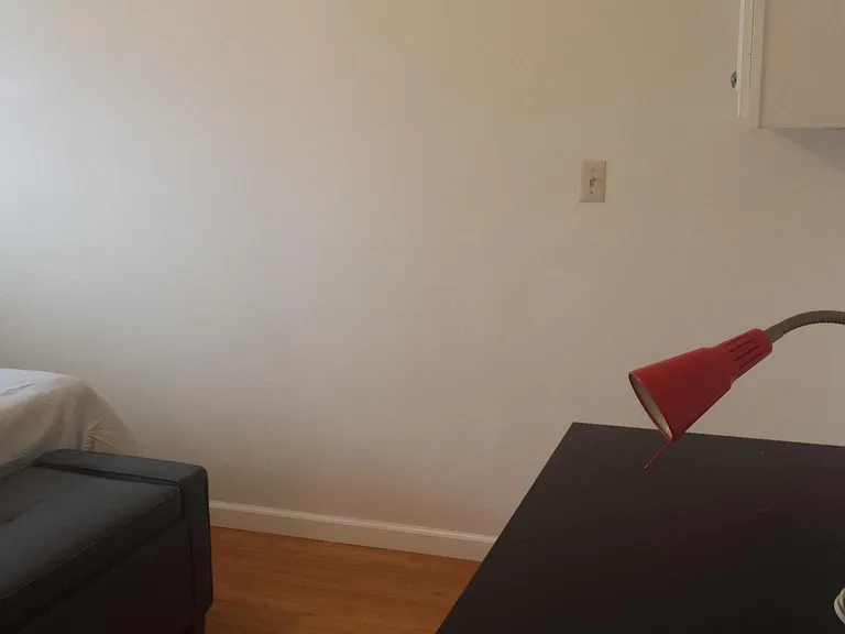 357 Hawthorne Ave #C — Photo 7