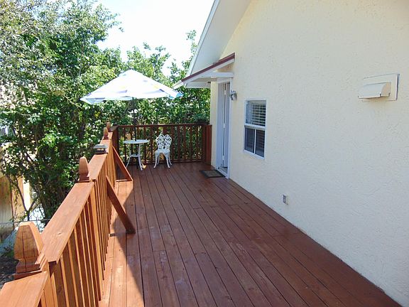 Second floor deck