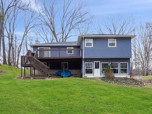 3rd image of 29 Greentree Dr S