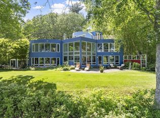 389 River Rd, Carlisle, MA 01741