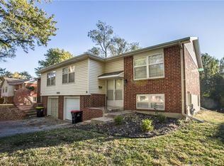 607 NE Lynn St, Lees Summit, MO 64063