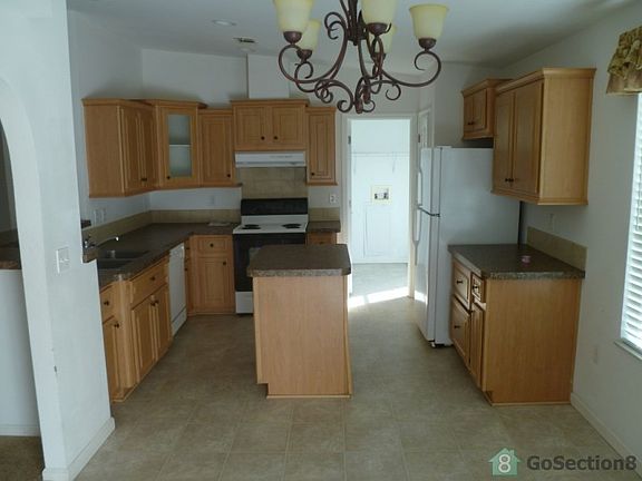 2nd image of 1501 Broadway Ave