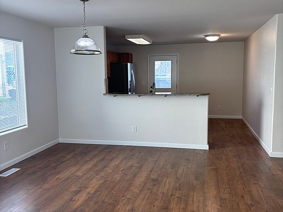 5th image of 14605 Pearl Ct