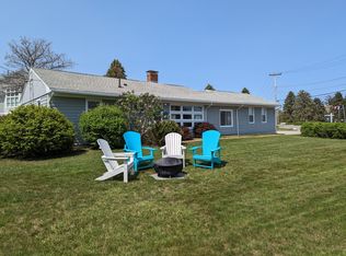 1 Gooch Ave, Kennebunk, ME 04043
