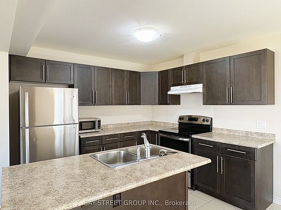 4th image of 30 Elderberry Rd