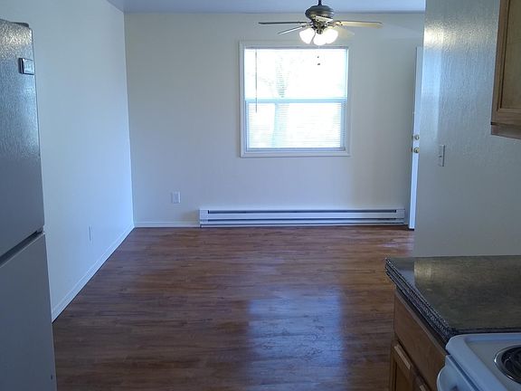 4th image of 506 S Avenue E