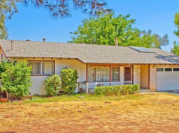 2nd image of 10579 Oak Creek Dr