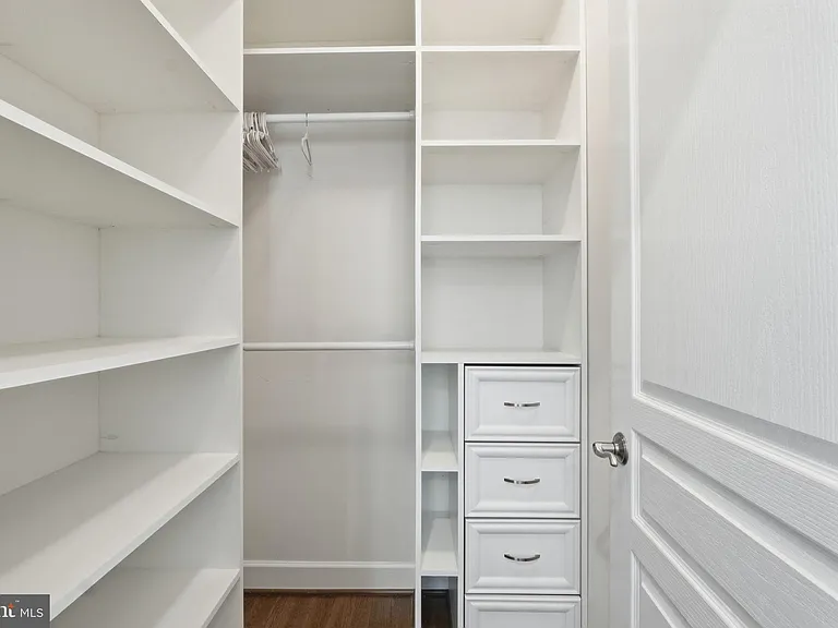 6526 Wayside Pl — Photo 37
