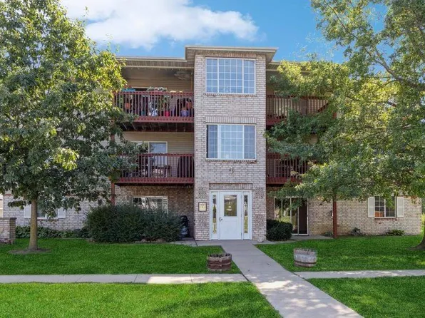 403 Kimberlite St, Tiffin, IA 52340