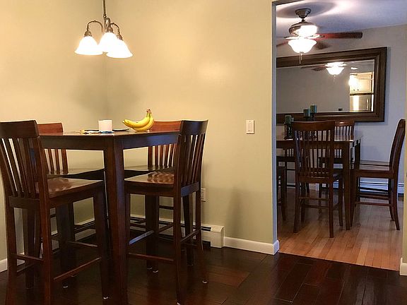 3rd image of 99 Vincent Dr