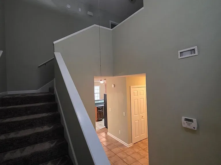 136 Jasmine Cir — Photo 2
