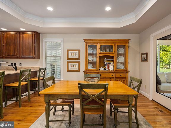 5th image of 10109 Blandfield Ln