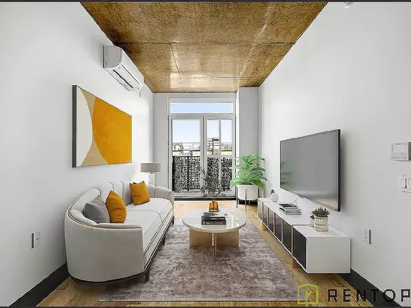 338 Evergreen Avenue image 1 of 19