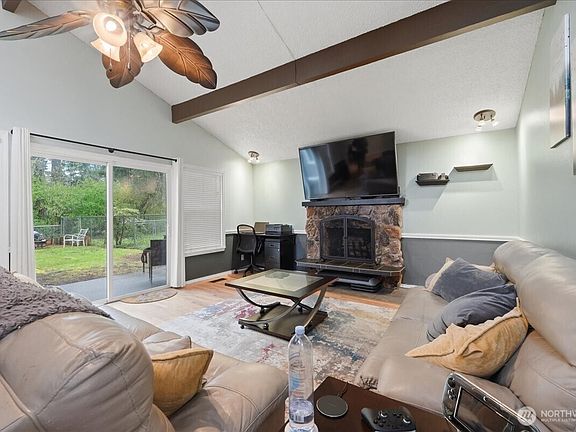 5th image of 8531 Lake Forest Drive SE