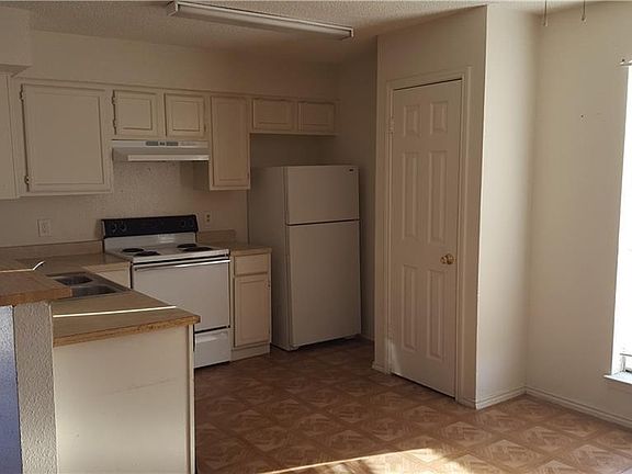 2nd image of 8408 Riverstone Dr APT D