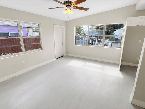 miami-florida-343577321 picture