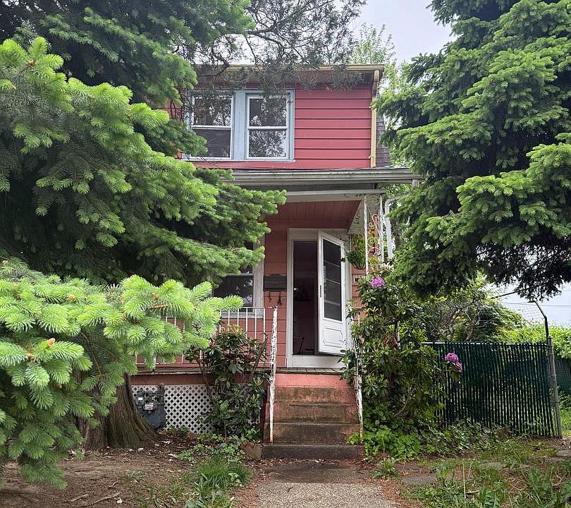 1st image of 426 Custer Ave