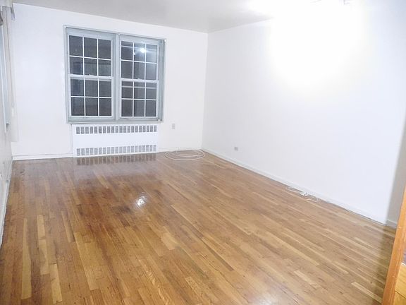 2nd image of 6393 Woodhaven Blvd APT 1B