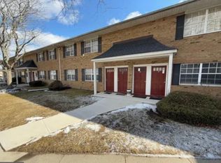 50 Garden View Ter Unit 8, Hightstown, NJ 08520