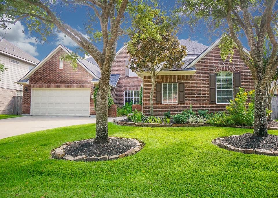 1st image of 7923 Ravens Point Dr