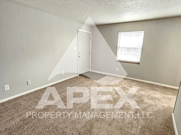 Fairhill Apartments — Photo 5