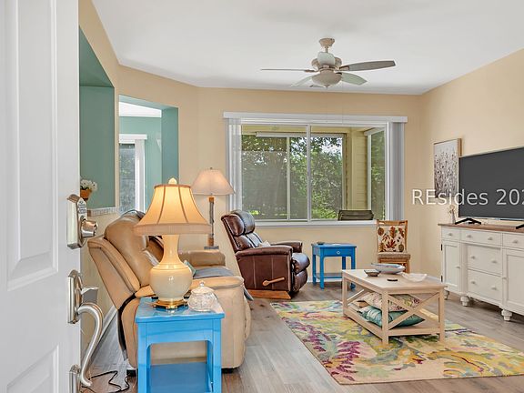 4th image of 3 Broughton Ct