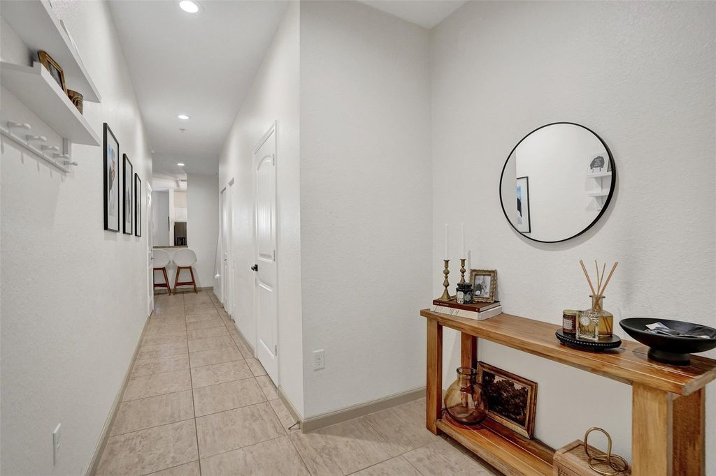 159 SW 7TH Court, photo 4