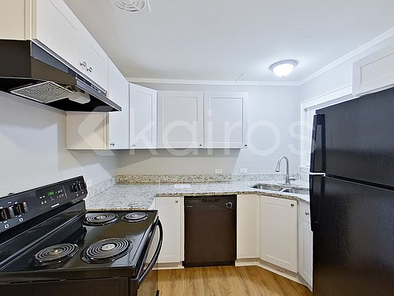 5th image of 2106 Skylark Dr