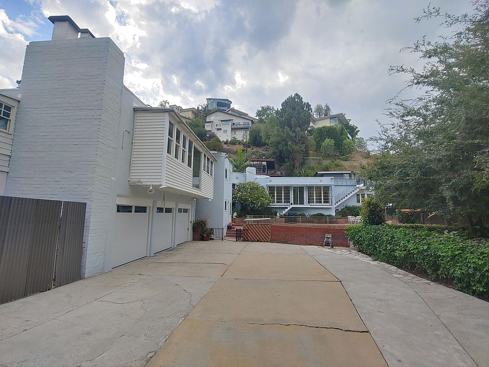1st image of 1599 Sunset Plaza Dr