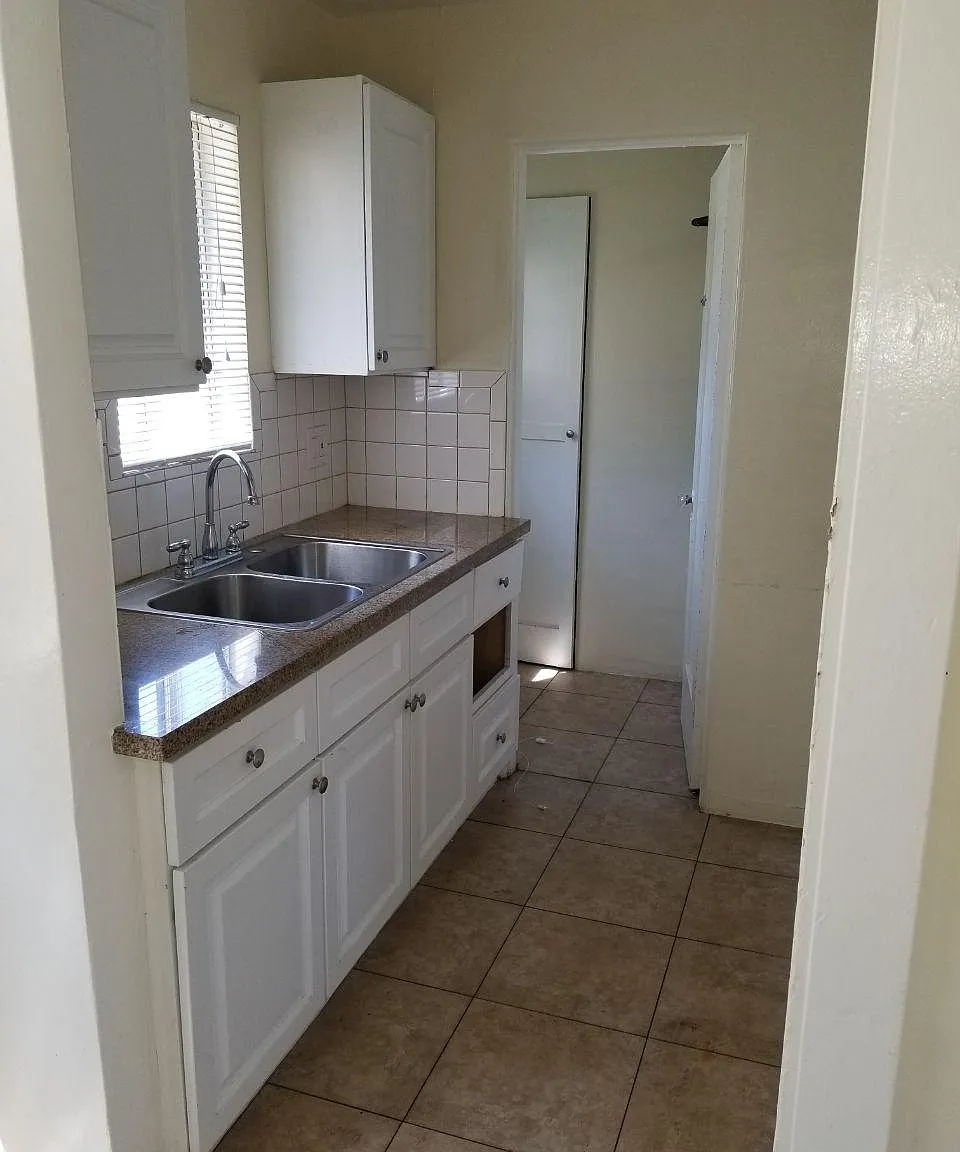 1 bed, 550 sqft, $1,950 — Photo 3