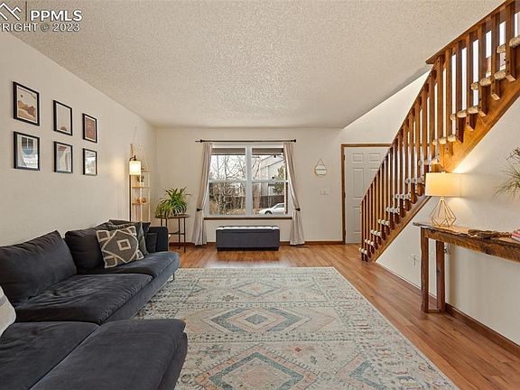 3rd image of 7775 Hickorywood Dr