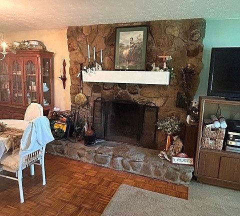 4th image of 441 Adams St