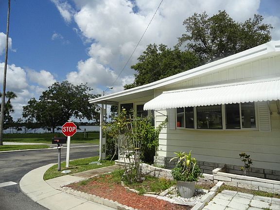 GREAT CORNER LOT