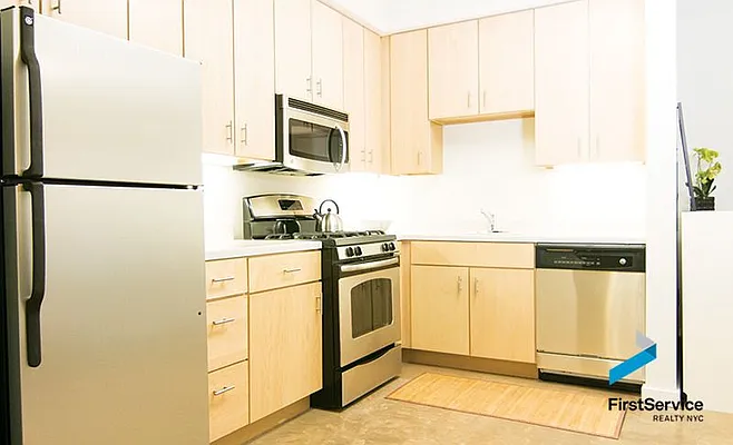 Rented by FirstService Realty (legacy) | media 20