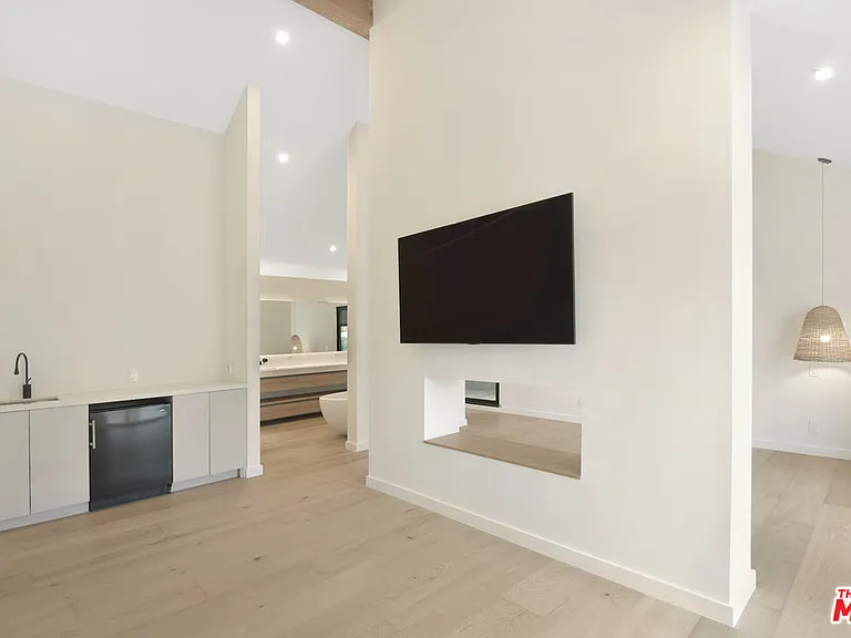 24728 Vantage Point Ter — Photo 18