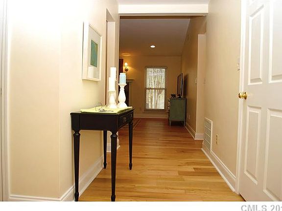 3rd image of 7000 Long Needles Dr