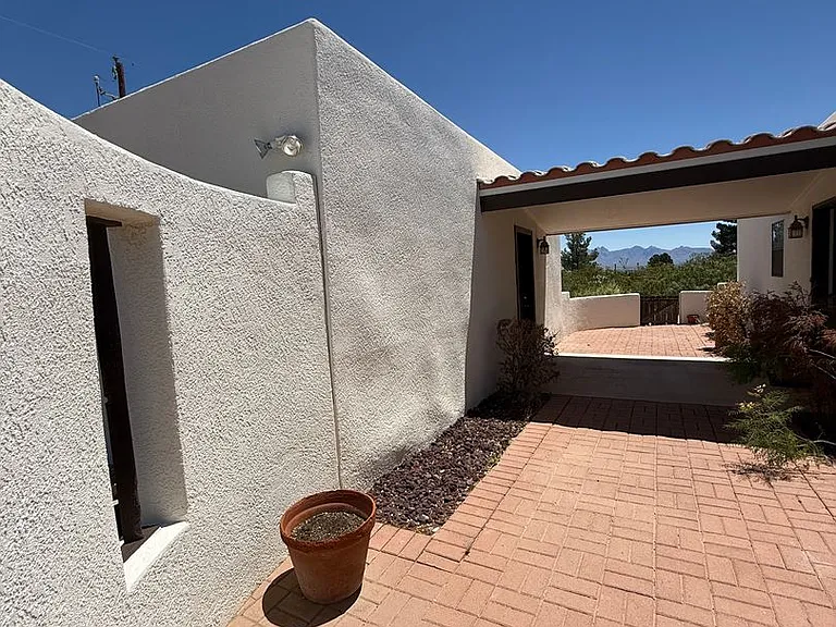 6529 Justin Ln — Photo 2