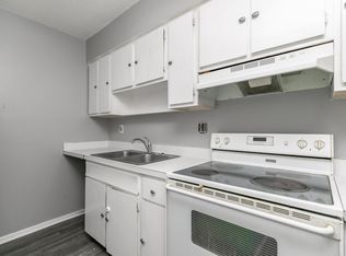 404 21st Avenue Pl #404, Coralville, IA 52241