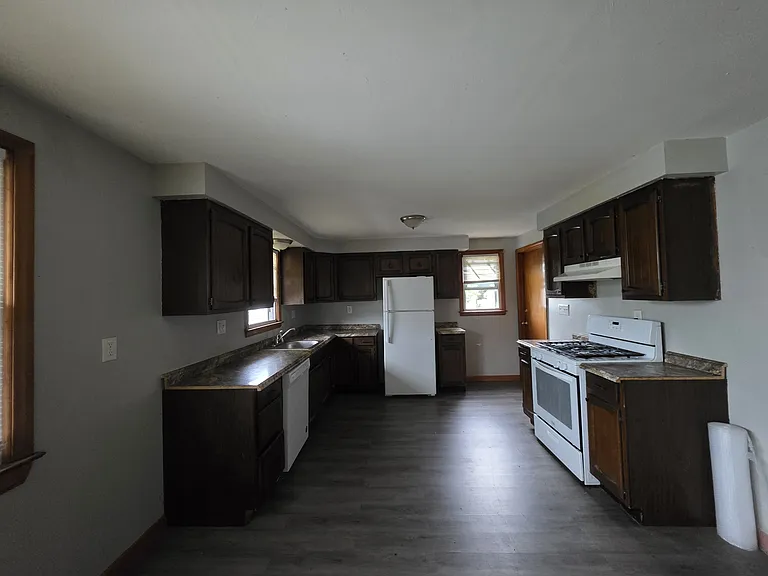127 Warner St #B — Photo 3
